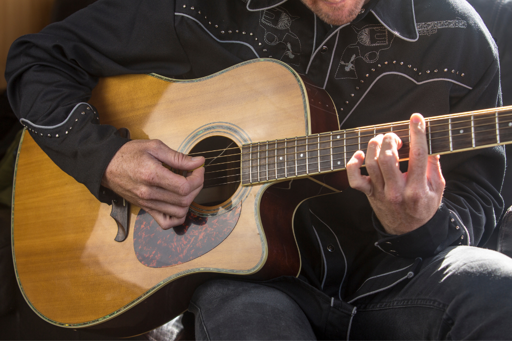 Como a música sertaneja está evoluindo com influências globais no Brasil