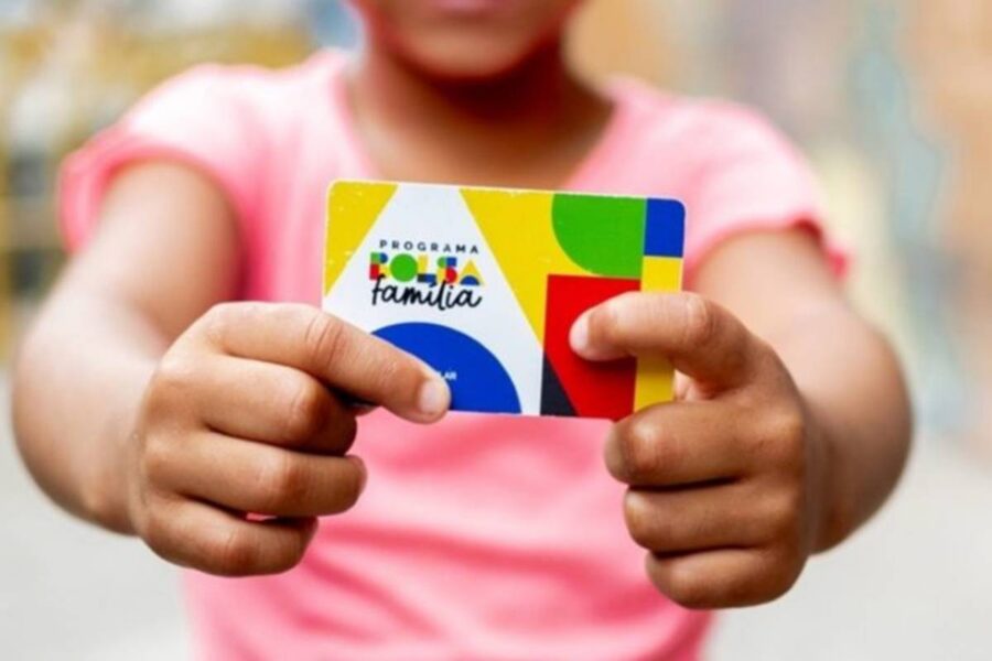 Programas de Benefícios Que Podem Ajudar no Orçamento Familiar