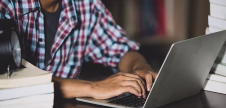 🎓 Cursos Online Gratuitos Que Estão Ajudando Pessoas a Desenvolver Novas Habilidades