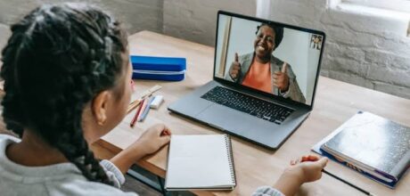 Cursos gratuitos online para melhorar o currículo