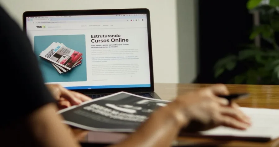 Como escolher cursos online que podem ajudar a melhorar seu currículo